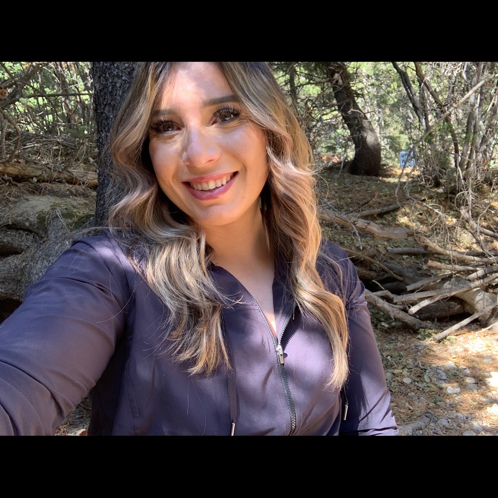 Meet your Posher, Elizabeth k